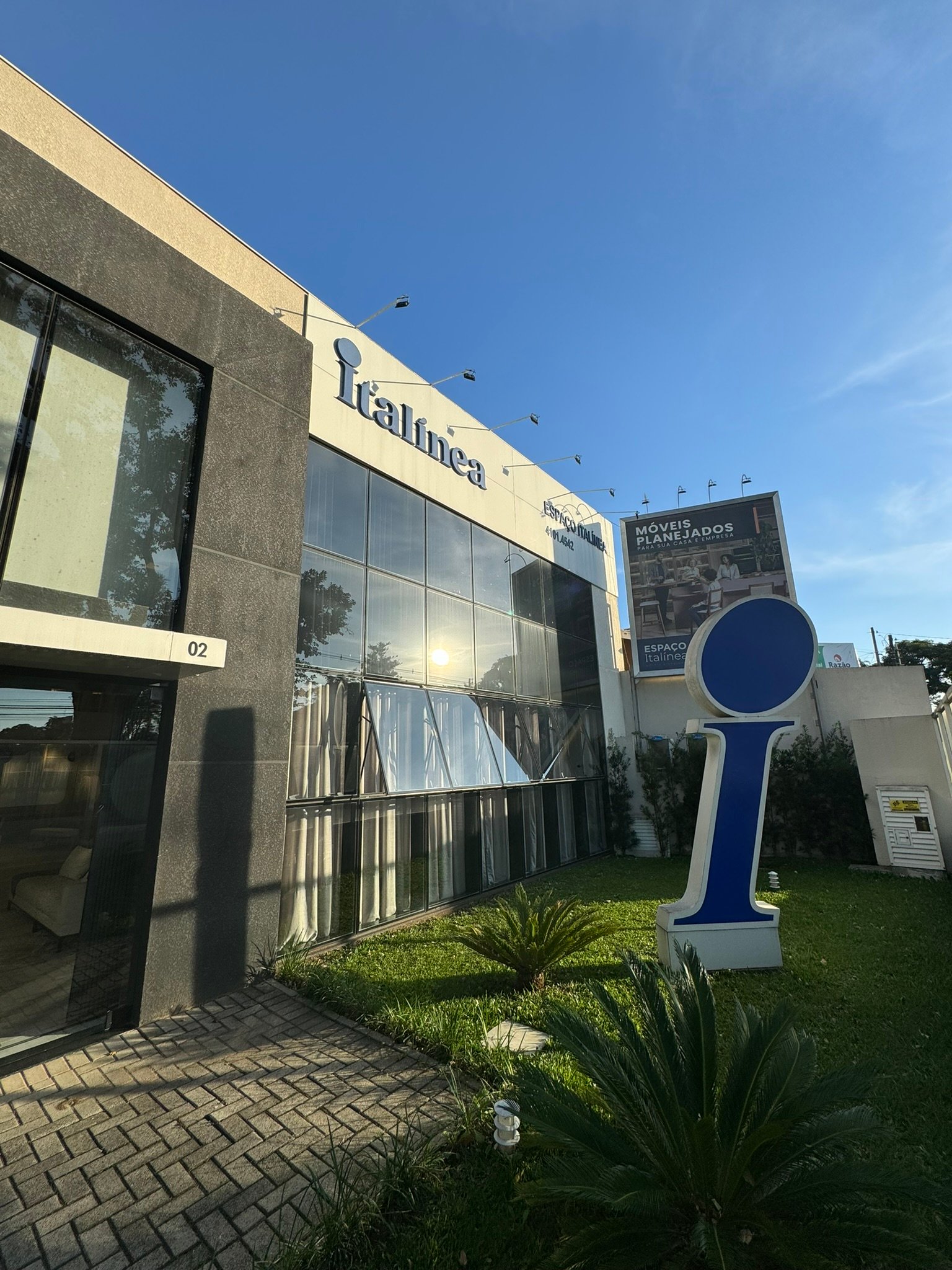 Fachada da Espaço Italínea Curitiba